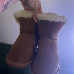 Brown Fur Boots 