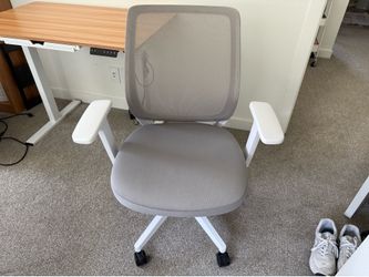 Swivel Office Chair- Barely Used Like New
