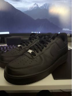 Black Airforce 1s