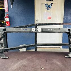 Ford Bronco 2021-2025 Radiator Support Oem