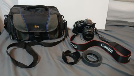 Canon Rebel T3 camera in excellent condition.  Comes with a carry bag and extras.  $200 https://offerup.com/redirect/?o=by5ibw==.