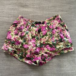 Flora Shorts Size Small