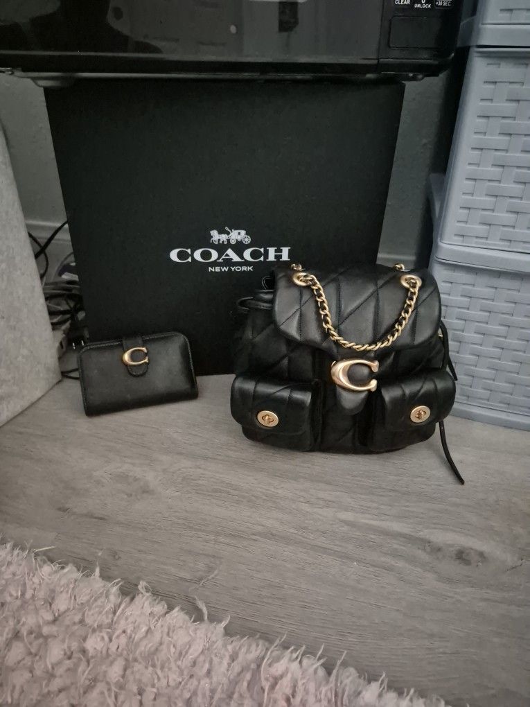 coach chain backpack COACH, Womens, Quilted Tabby Backpack, Black, One Size : Clothing, Shoes & Jewelry Refined Pebble Leather Zip Closure Fabric Lining Outside Zip Pocket Attached Split Key Ring And Dogleash Clip 3 1/4 (l) X 4 (h) X 1 1/2 (w) Style No Shoulder Bag Coach Chain Backpack