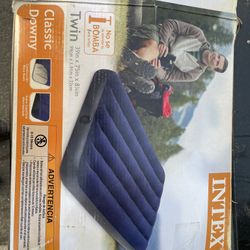 INTEX AIR MATTRESS TWIN BRAND NEW IN BOX FIRM PRICE 