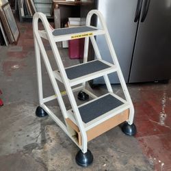 New Cramer Aluminum Stop-step Ladder