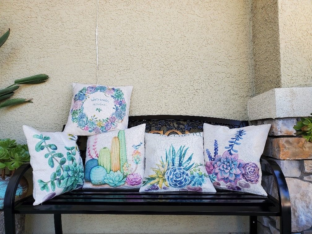 Succulents pillow case. Pick up near calvin and elkgrove florin rd,