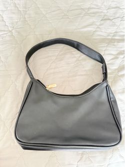 Black shoulder bag never used