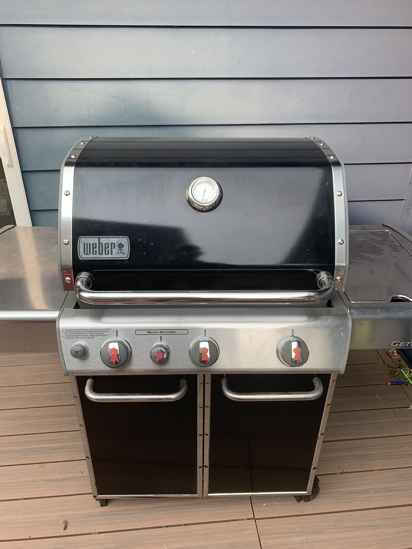 Weber Genesis E330 Grill for Sale in Seattle, WA OfferUp