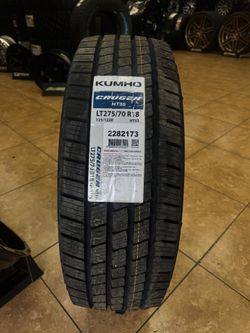 275/70/18 Kumho RT