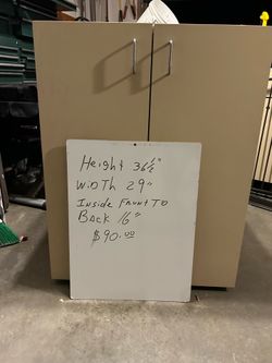 Hanging cabinet