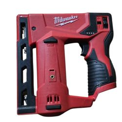 Milwaukee M12 Crown Stapler Cordless 2447-20 (Battery Optional)
