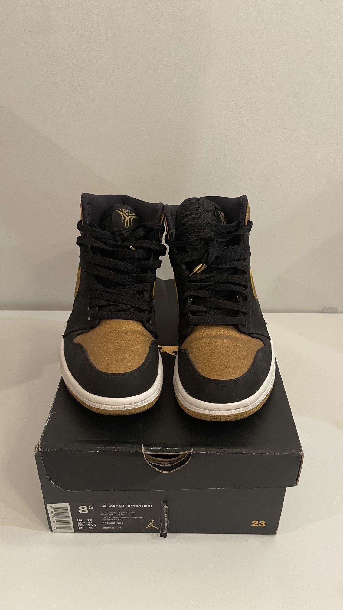 Melo 1s Size 8.5 Men s shoes