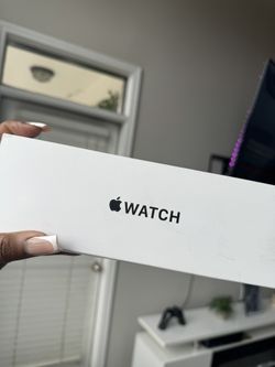 Apple Watch SE (Gen 2) 44mm Midnight Aluminum with GPS - Brand New Sealed