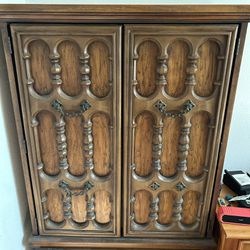 5 Drawer Armoire 