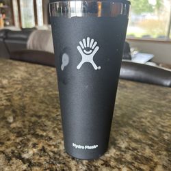 Hydro Flask Tumbler 32 Oz