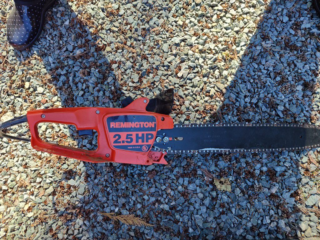 Remington 2.5 HP Chainsaw 