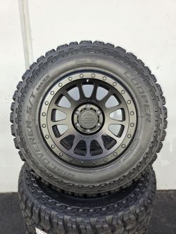 17" LOCK YOSEMITE w- 32" Cooper A/T tires