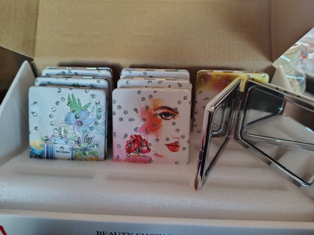 Small Mirrors