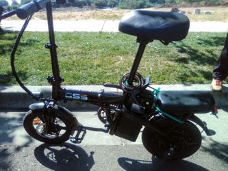 GS Scooter black 25 MPH W 2 BATTERIES TO LAST ALL DAY