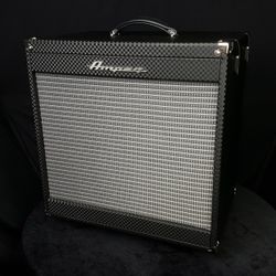 Ampeg pf115he bass cab like new