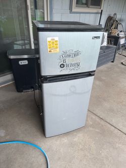 Mini fridge 67th Ave and camelback