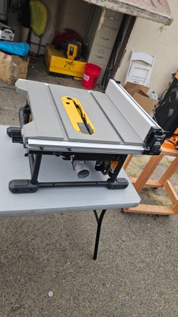 DeWalt Portable Table Saw
