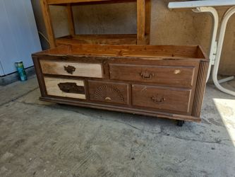 Cedar wood crate