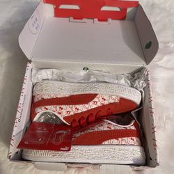 Hello Kitty Puma Suede Shoes Size 7C Kids NEW