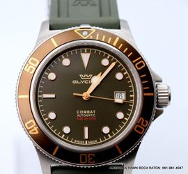 Glycine Men's Combat Sub Sport 42mm Automatic Watch GL0329 Pre-owned has 