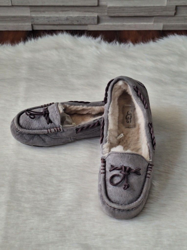 Women's Gray UGG Brett Suede Slippers Size 5 SN 1005531