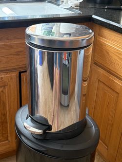 Small trash can