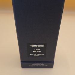 Tom Ford oud wood eau de parfum 100 ML