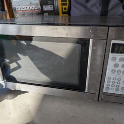 Free Microwave - not working 