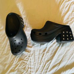 Crocs Platform Studded heel Size 7 