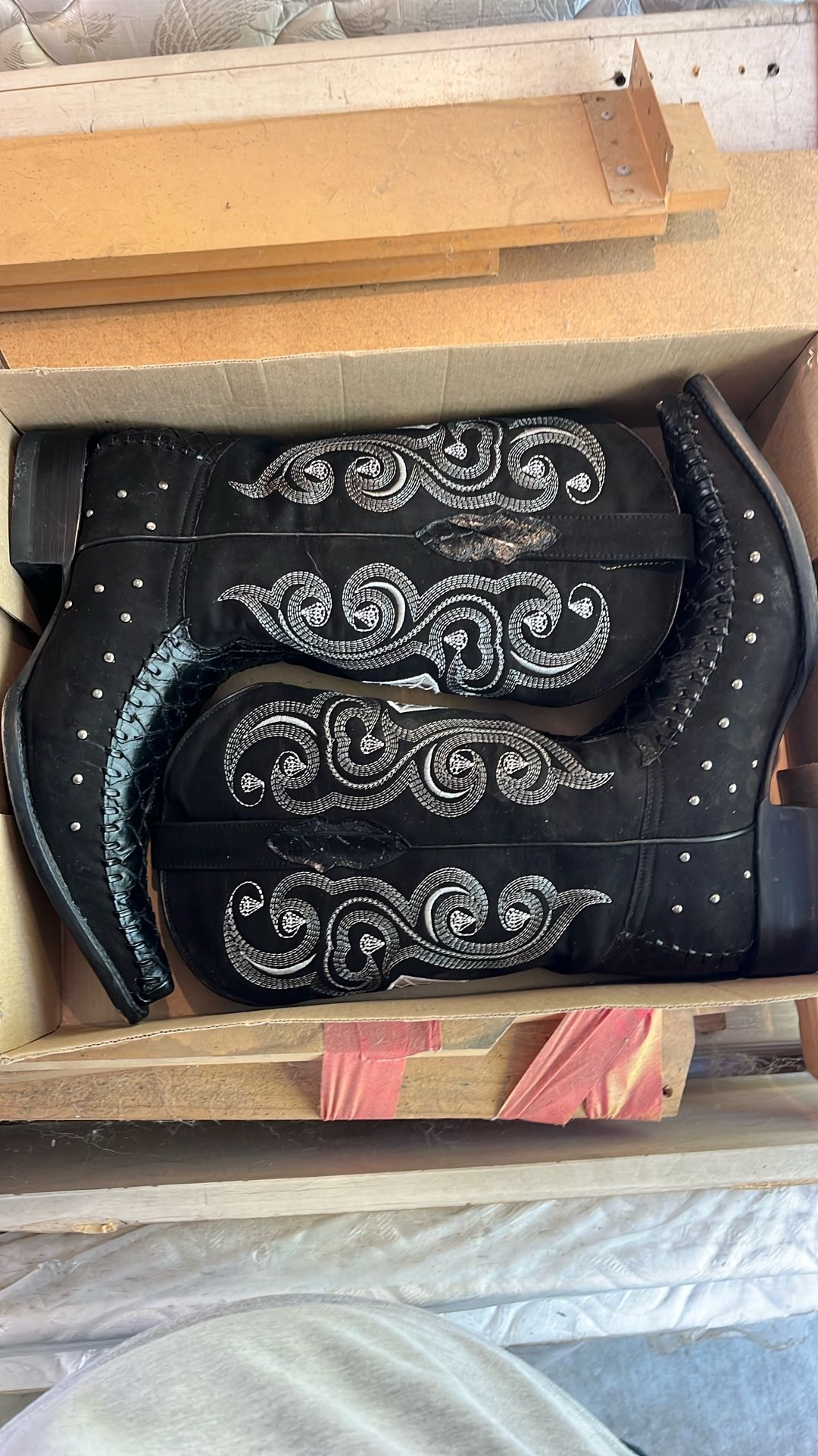 Rodeo Style Size 8.5 Black Male Shoes