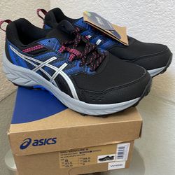 ASICS Women gel shoes size 8