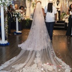 Cathedral length veil