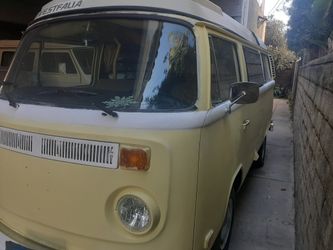 1973 Volkswagen Westfalia Bus
