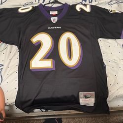 new / barely worn jerseys. kids size medium and Medium adapt