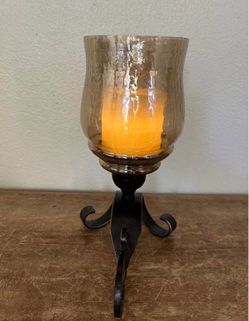 Candle holder