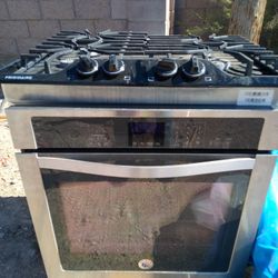 Whirl Pool Gas Stove Electric Oven