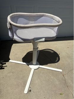 Halo bassinet