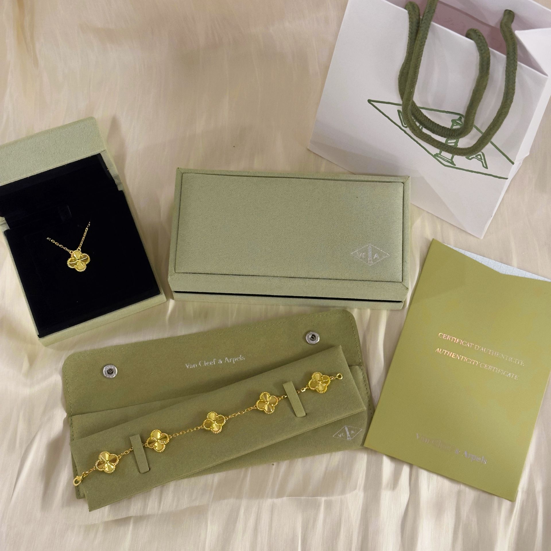 Gold Clovers Bracelets