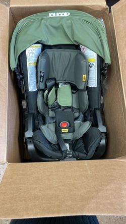 Floor Model Doona Stroller Desert Green Exp Aug 2030