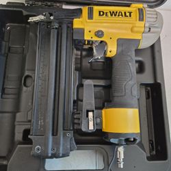 Dewalt  Brad  Nailer 