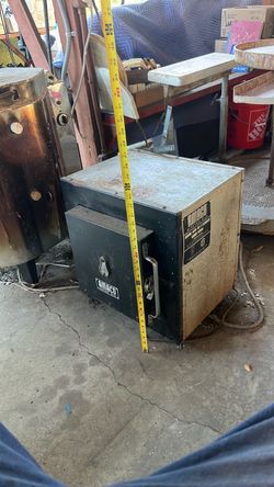 Amaco electric kiln. Low fire test kiln