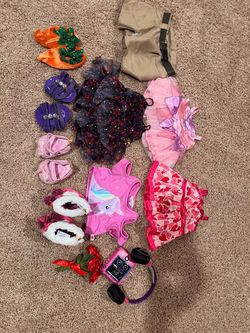 Build a Bear clothes, skates, other