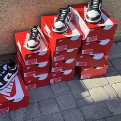 DS NEVER WORN. NIKE DUNK PANDA (black /white). Multiple Sizes 