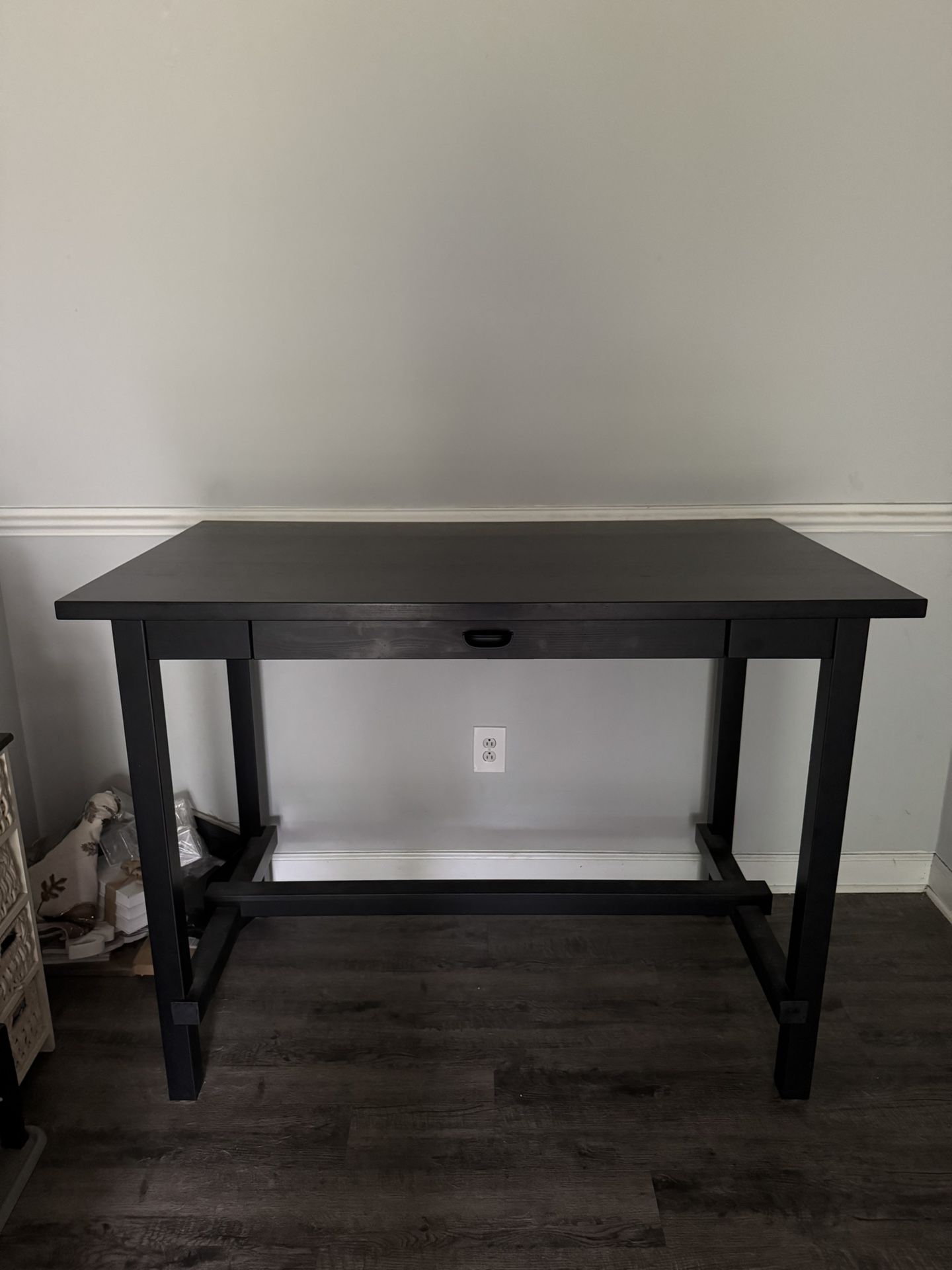 Black Bar Table