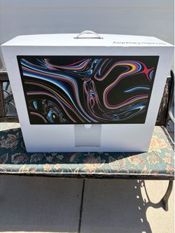Apple Studio Display 27”